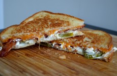 Jalapeno Popper Grilled Cheese Sandwich