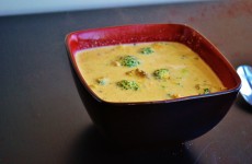 Slow Cooker Broccoli Cheese Soup Recipe